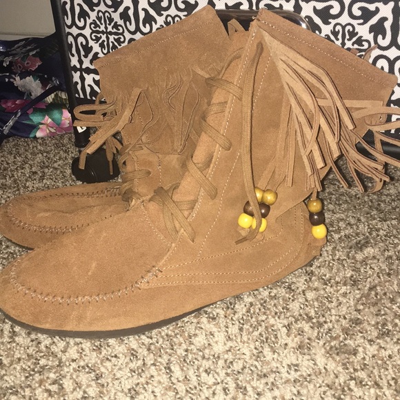 skechers moccasin boots